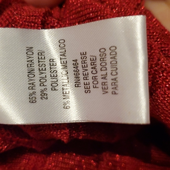 Red pleated knit sweater dress - Picture 7 of 7